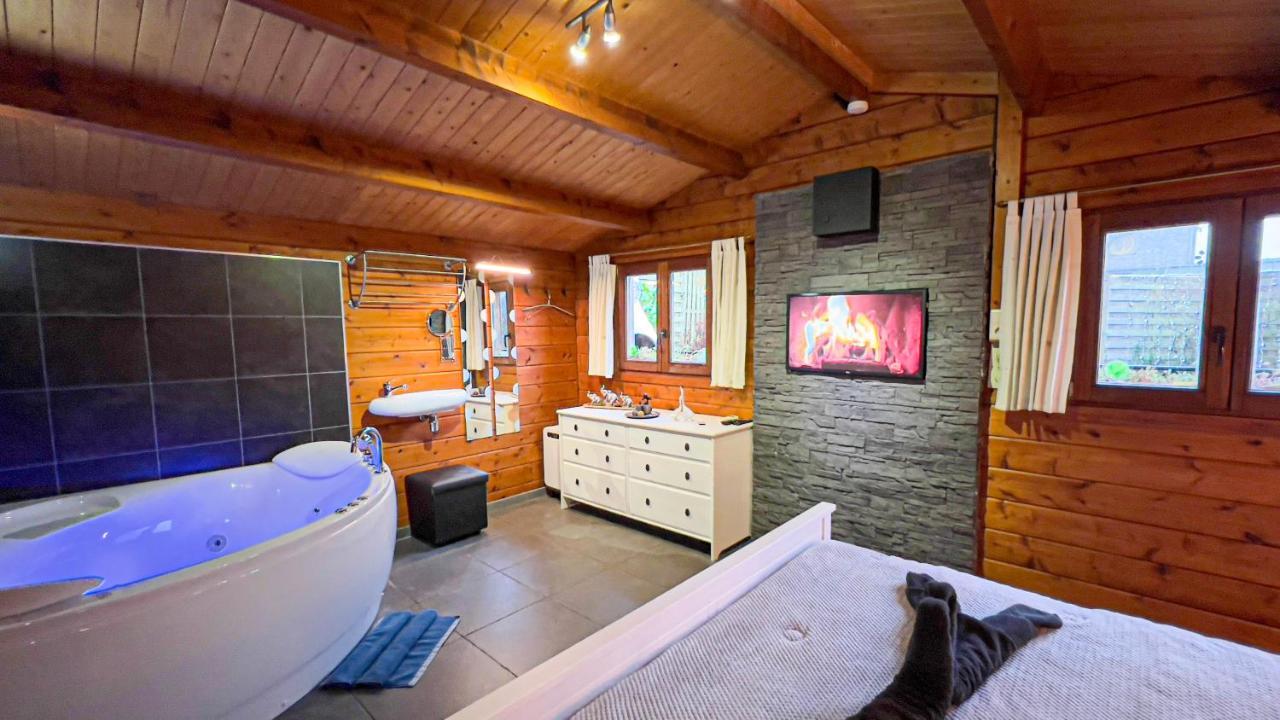 Au Chalet D'Isa Havelange Buitenkant foto