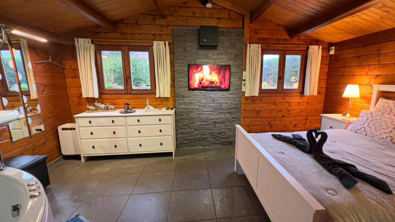 Au Chalet D'Isa Havelange Buitenkant foto