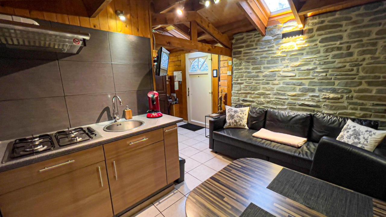 Au Chalet D'Isa Havelange Buitenkant foto